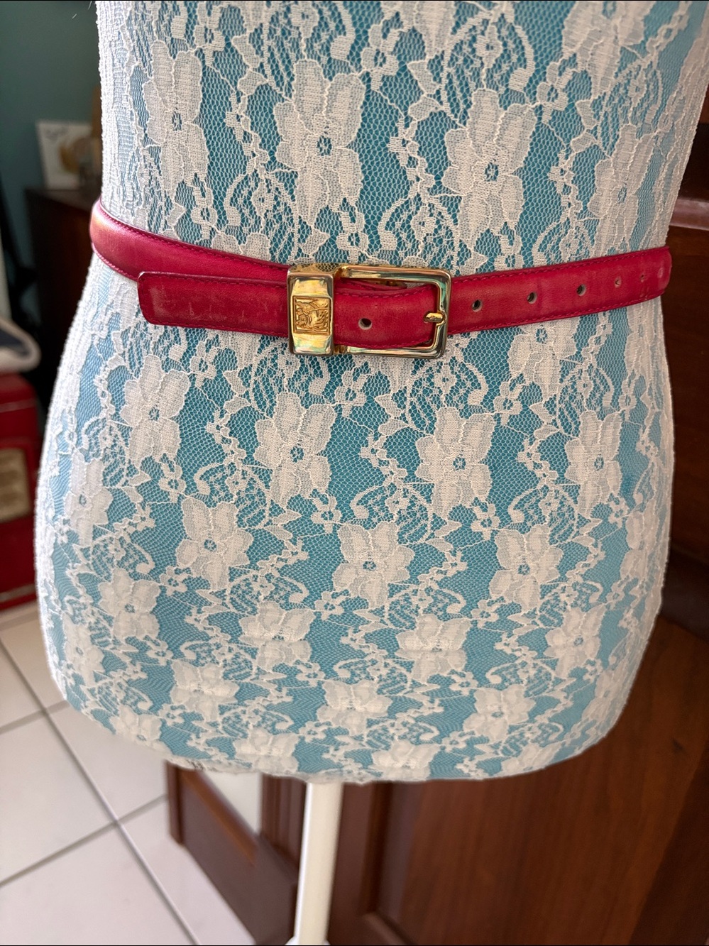 Beacon Hill  belt  fuchsia smooth Leather  gold tone buckle .75”w  size S